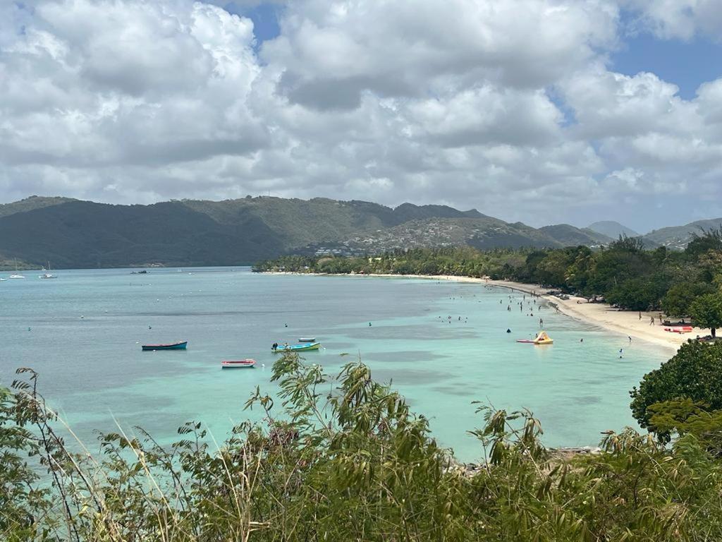 Agreable Appartement En Rez-De-Jardin A 450M De La Mer Sainte-Anne Buitenkant foto